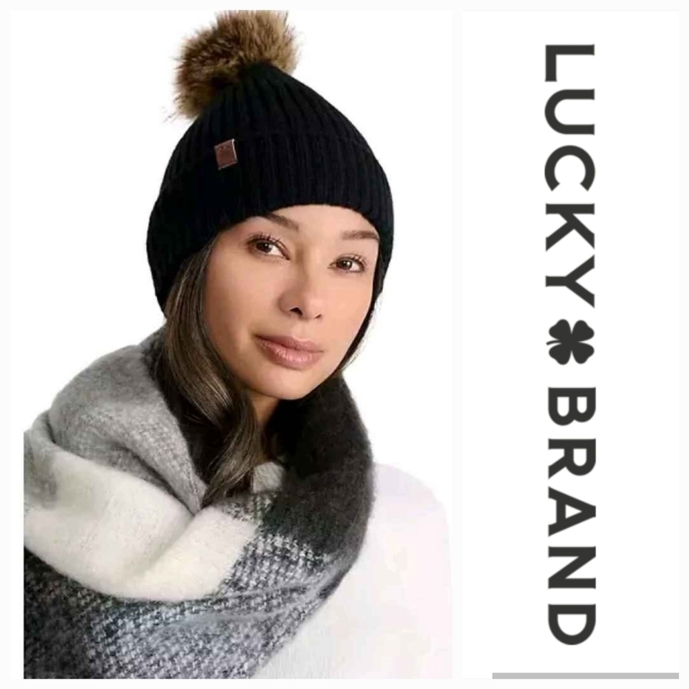 NWT Lucky Brand Black Gray Scarf And Hat Set